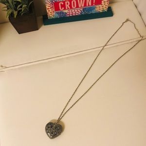 Pretty Heart Neck piece